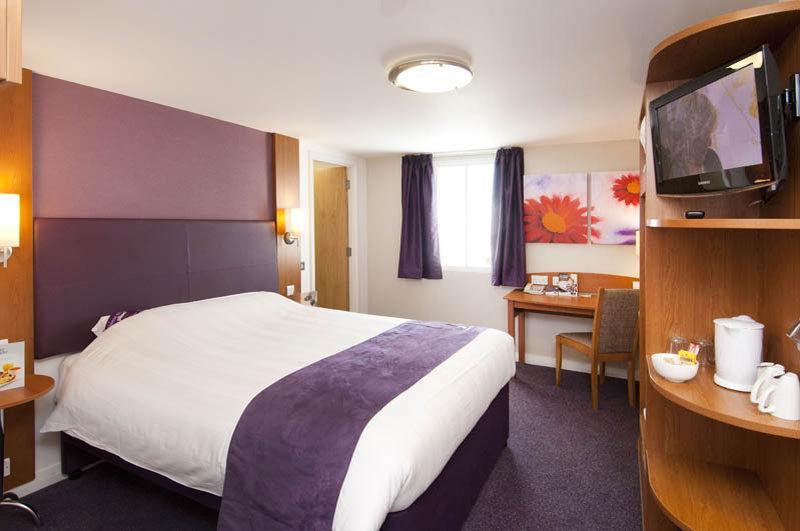 Premier Inn Premier Inn York South West エクステリア 写真