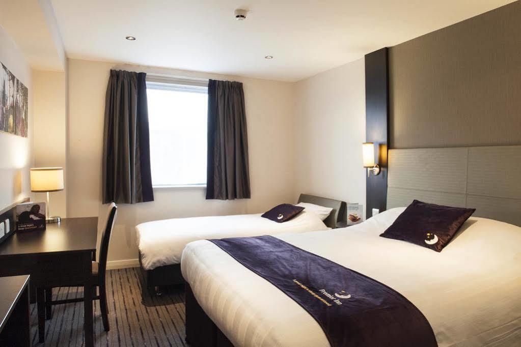 Premier Inn Premier Inn York South West エクステリア 写真